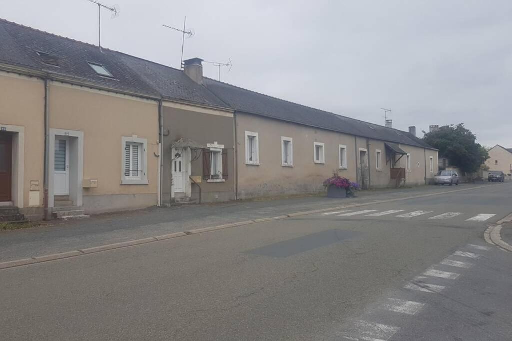 Maison De Bourg Avec Exterieur. Grez-en-Bouere Luaran gambar